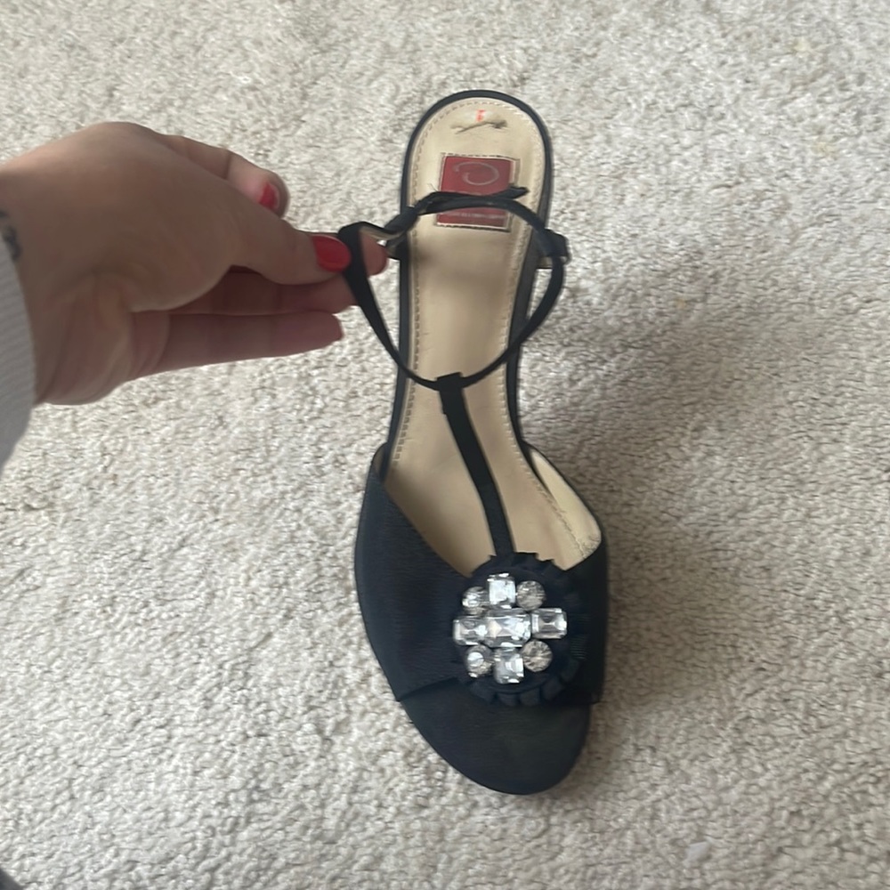 Oscar De Le Renta Heels with Crystal design